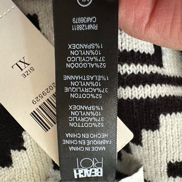 Anthro Beach Riot black and White Geometric Half-Zip Sweater ladies XL NWT - Picture 6 of 6